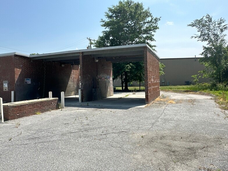 More Photos Of 314 US Highway 64 W, Plymouth Carwash For Sale