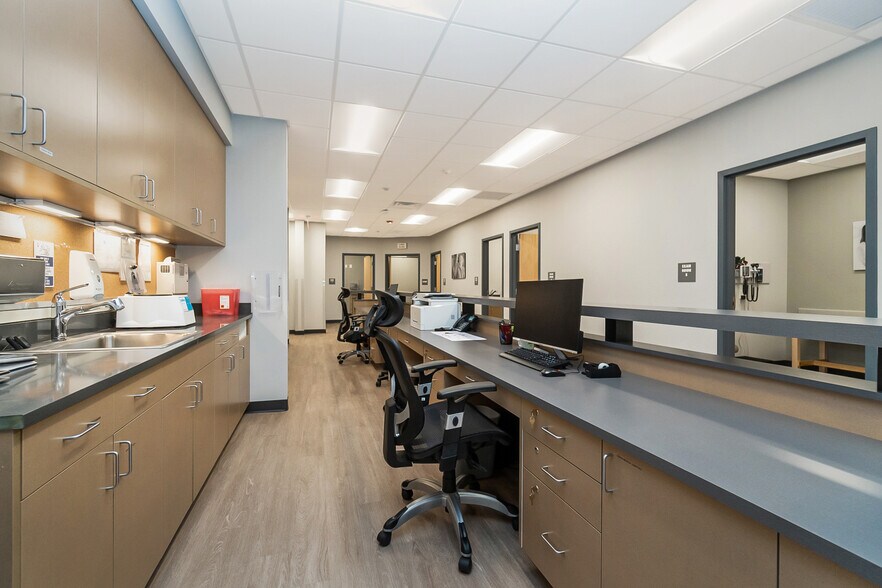 More Photos Of 622 Union Blvd, Allentown Medical For Sale