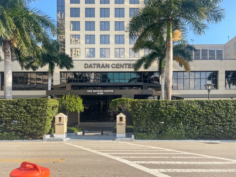 More Photos Of 9100 S Dadeland Blvd, Miami Coworking Space