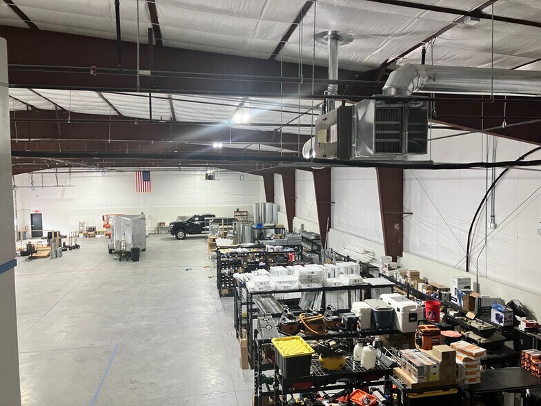 More Photos Of 8670 E Cash Ln, Nampa Industrial For Lease