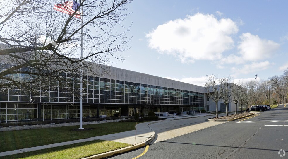 More Photos Of 5 Paragon Dr, Montvale Office For Lease