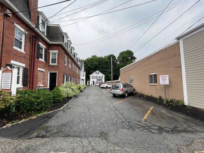 More Photos Of 12 Essex St, Andover Office For Lease