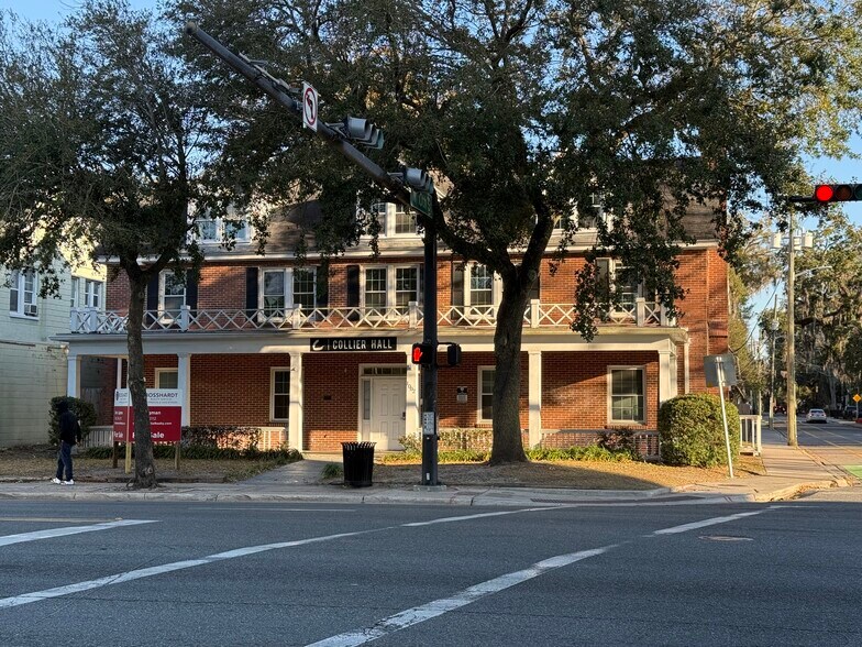 More Photos Of 1002 W University Ave, Gainesville Specialty For Sale