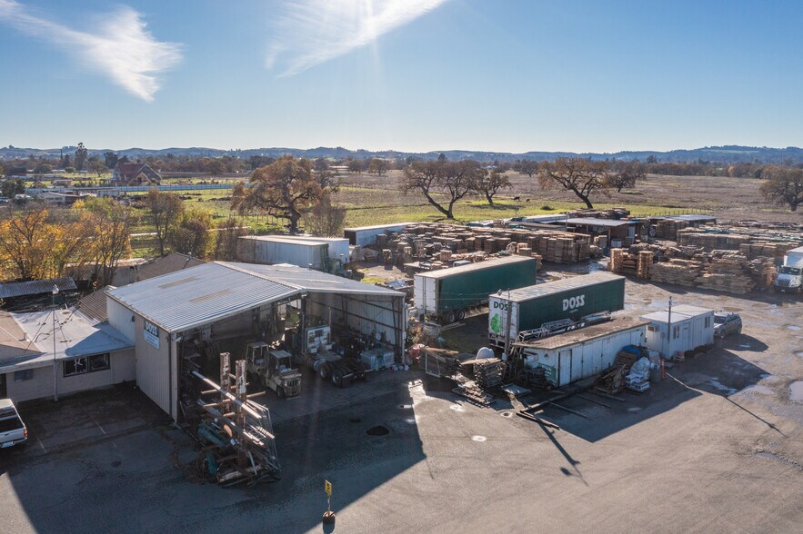 More Photos Of 3809 Stony Point Rd, Santa Rosa Service For Sale