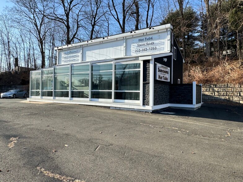More Photos Of 57 New Haven Rd, Seymour Storefront For Lease