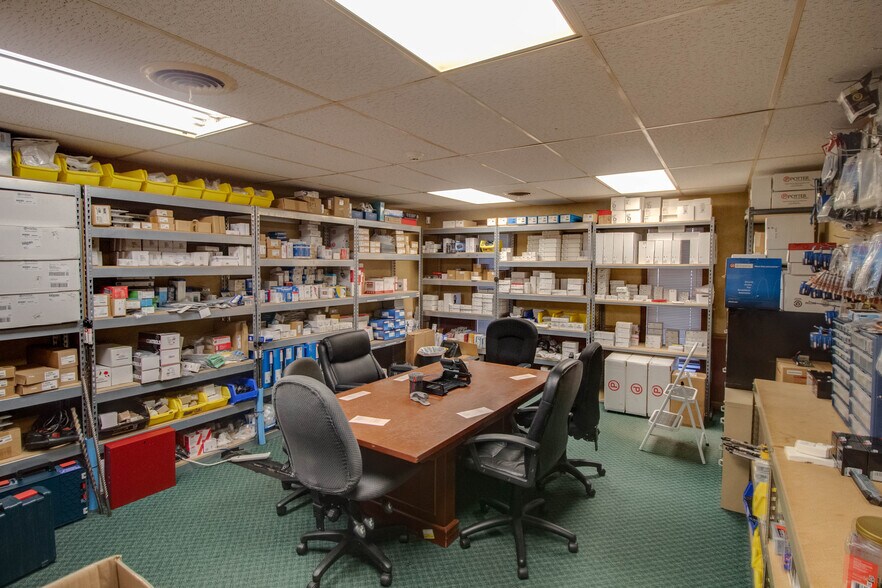 More Photos Of 202 W Main St, Glen Carbon General Retail For Sale