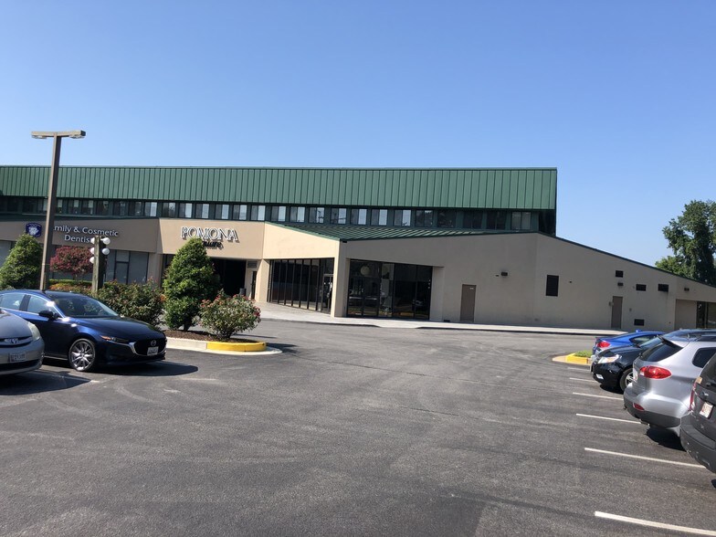 More Photos Of 1700 Reisterstown Rd, Pikesville Office For Lease