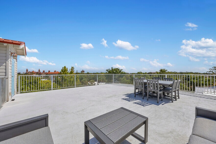 More Photos Of 92 Washington St, Saint Augustine Specialty For Sale