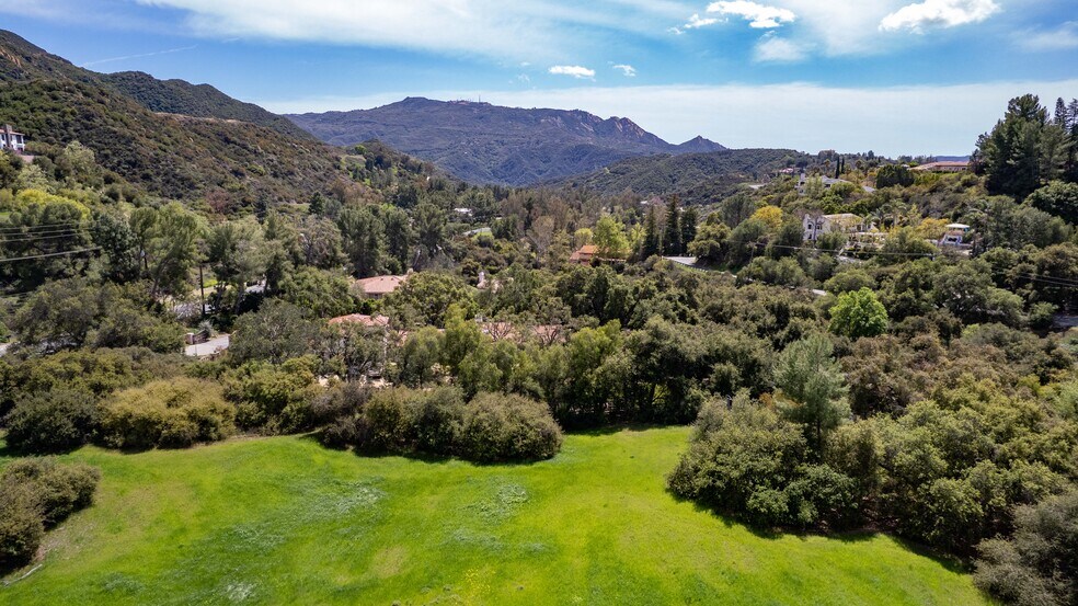 More Photos Of 24415 Mulholland Hwy, Calabasas Land For Sale