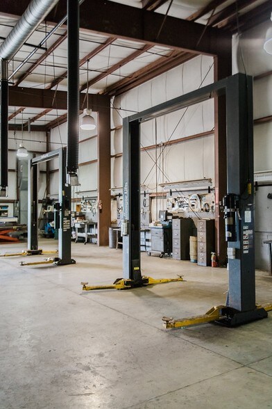 More Photos Of 101 Watters Dr, Dwight Auto Dealership For Sale