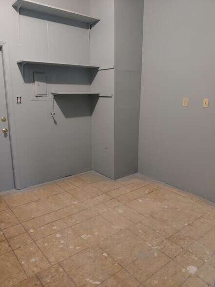 More Photos Of 270 South St, Woodruff Religious Facility For Lease