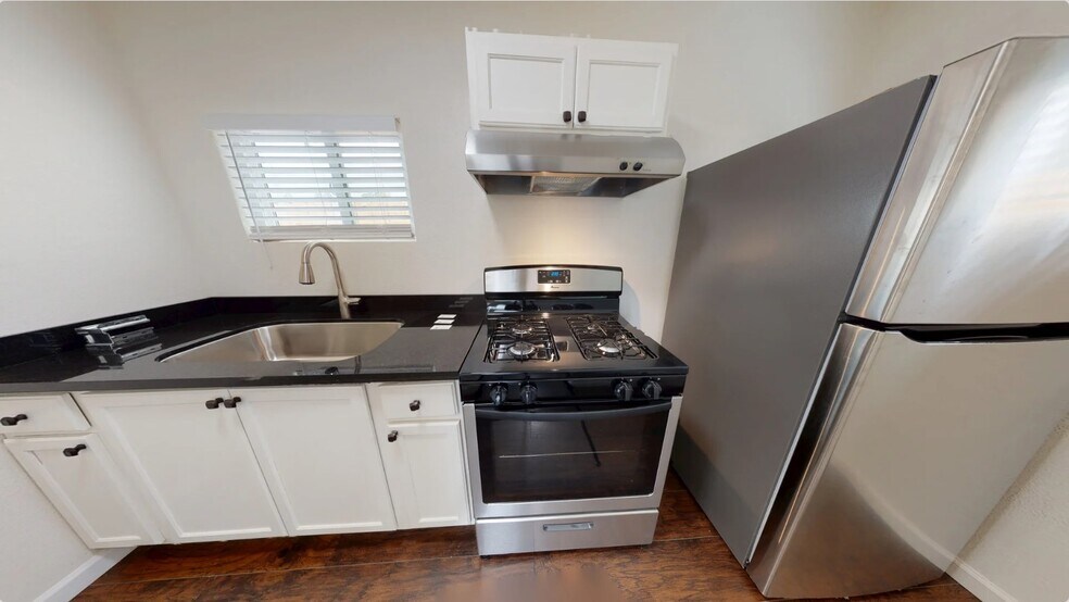 More Photos Of 2715 Twin View Blvd, Shasta Lake Multifamily For Sale