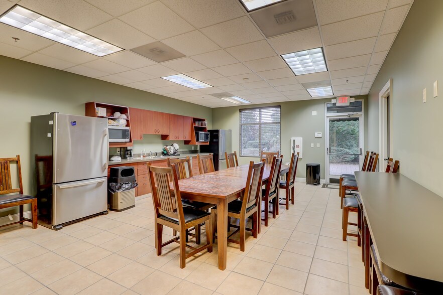 More Photos Of 10 William Pope Dr, Bluffton Medical For Lease