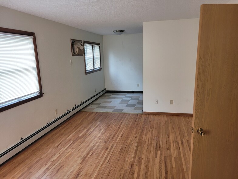 More Photos Of 620 23rd Ave N, Minneapolis Apartments For Sale