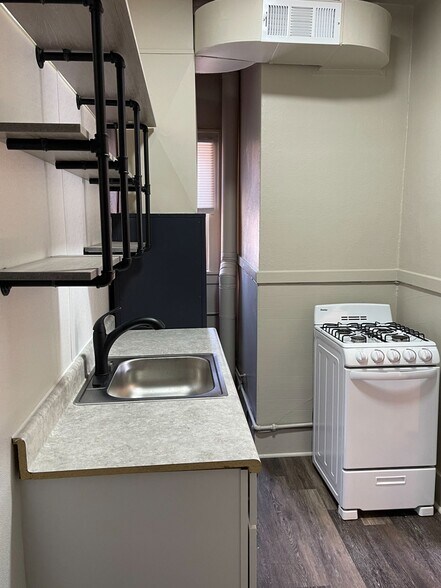 More Photos Of 301 21st St, Sioux City Apartments For Sale