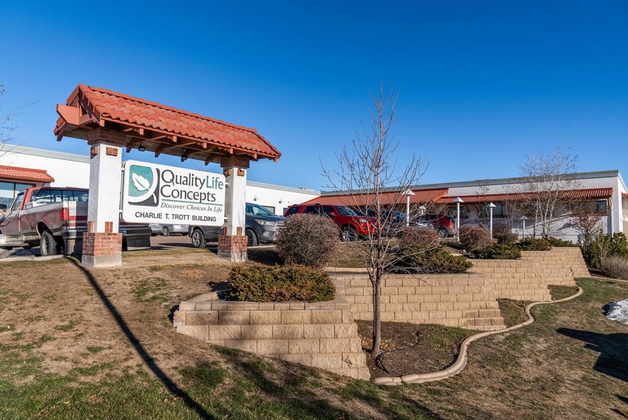 More Photos Of 215 Smelter Ave NE, Great Falls Office For Sale