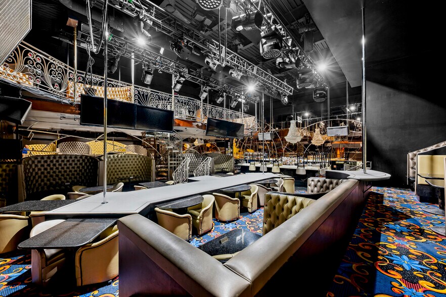 More Photos Of 21413 W 8 Mile Rd, Detroit Sports And Entertainment For Sale