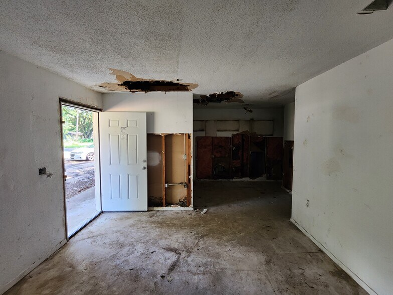 More Photos Of 3101 W Mallory St, Pensacola Apartments For Sale