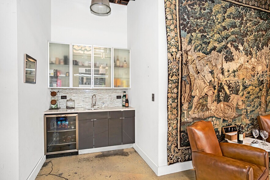 More Photos Of 1750 N Springfield Ave, Chicago Warehouse For Lease