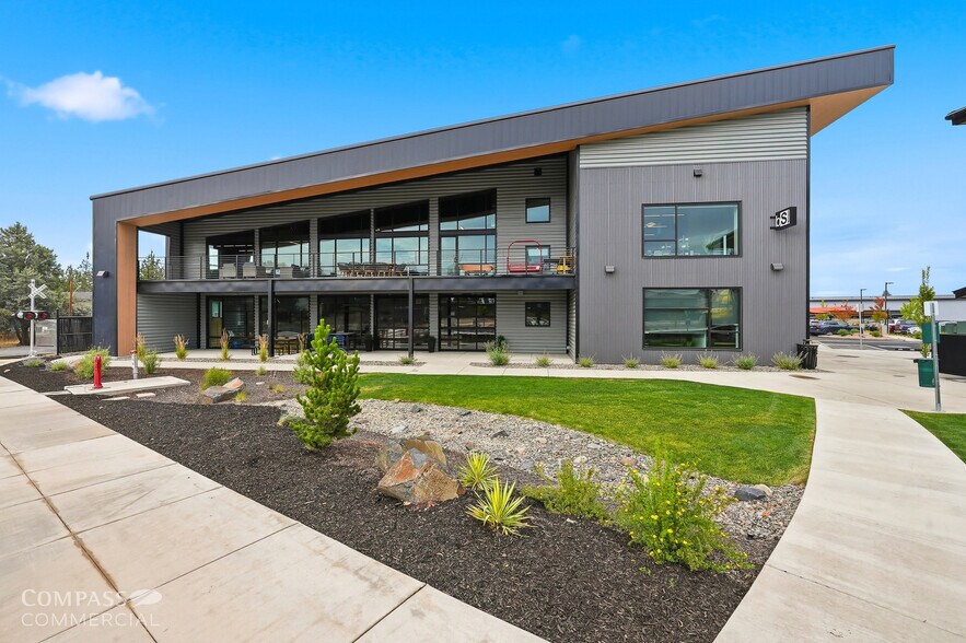 More Photos Of 575 SE 9th St, Bend Unknown For Lease