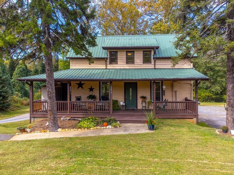 Primary Photo Of 3074 Old Cullowhee Rd, Cullowhee Apartments For Sale