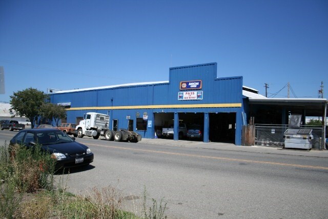 More Photos Of 609 N 7th St, Williams Auto Repair For Sale