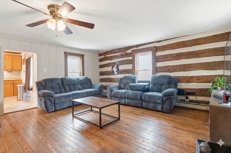 More Photos Of 16708 Frederick Rd, Mount Airy General Retail For Sale