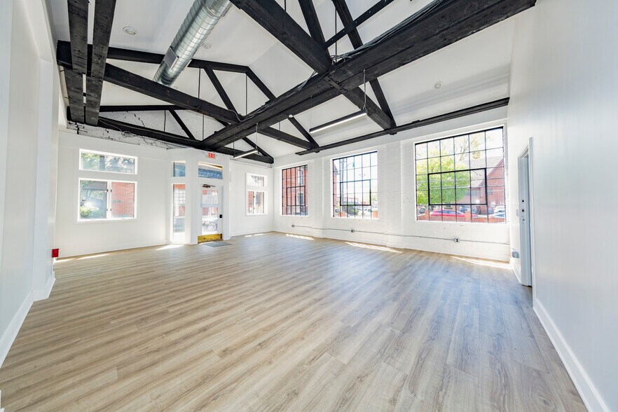 More Photos Of 30-40 E Columbus St, Columbus Unknown For Lease