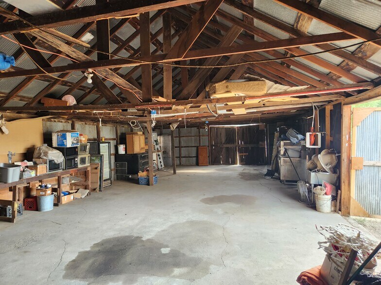 More Photos Of 101 Main St, Wiggins General Retail For Sale