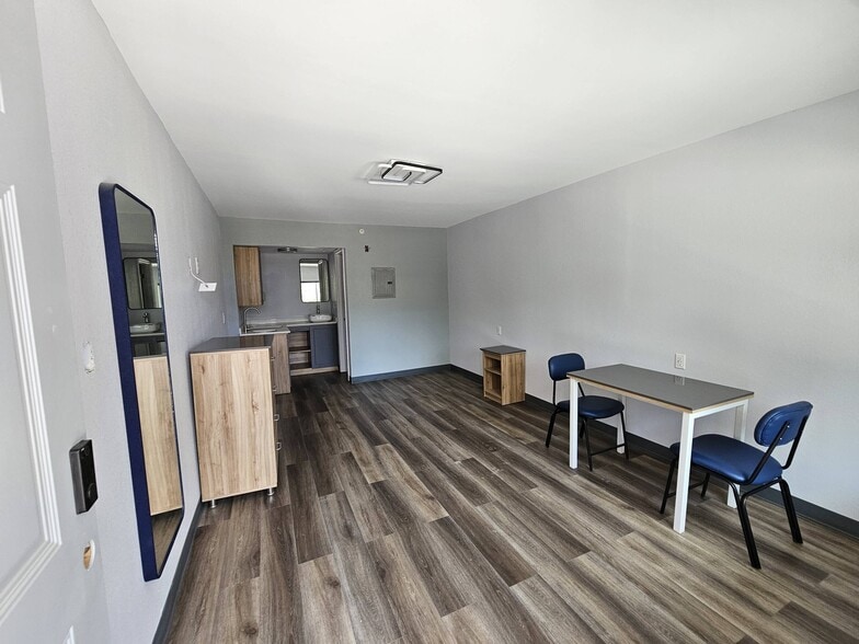 More Photos Of 1113 9th Ave SW, Bessemer Apartments For Sale