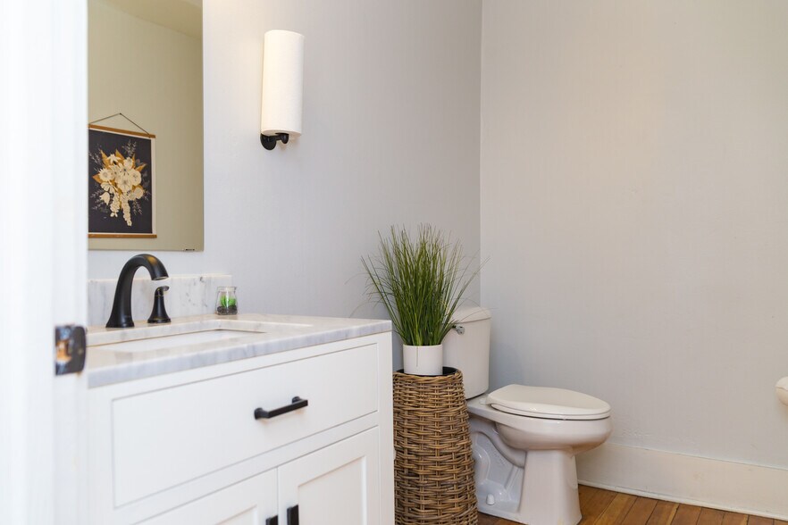 More Photos Of 531 E Lynwood St, Phoenix Office Residential For Sale