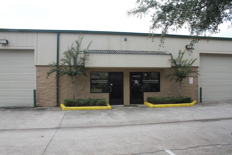 Primary Photo Of 199 N Goldenrod Rd, Orlando Warehouse For Lease