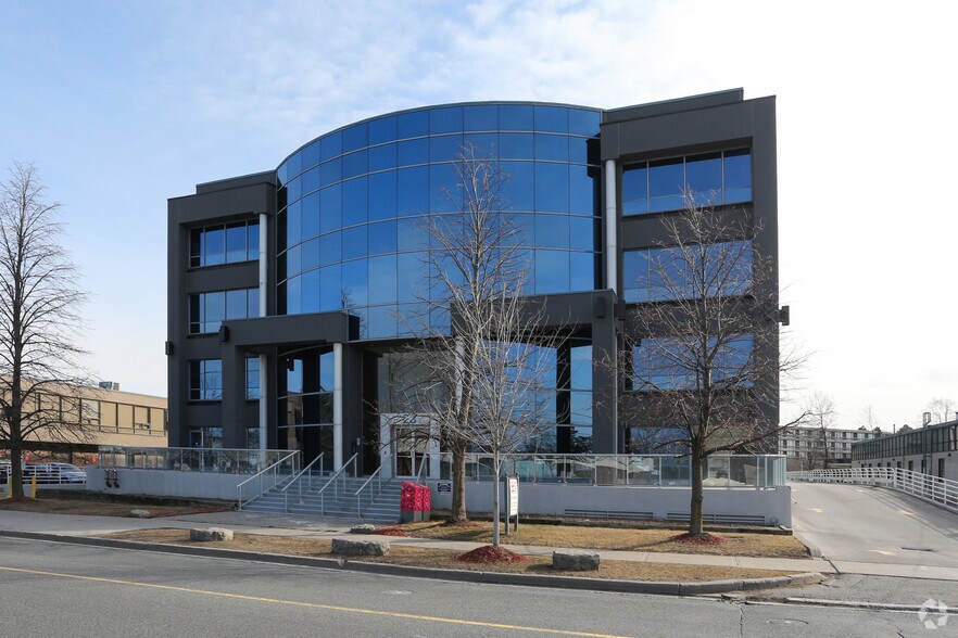 More Photos Of 23 Lesmill Rd, Toronto Office For Sale