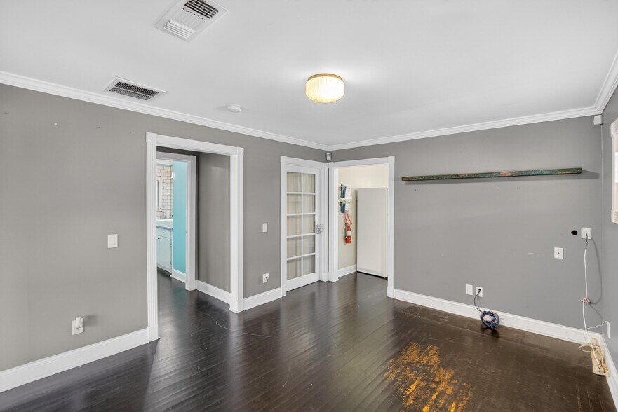 More Photos Of 1305 N Armenia Ave, Tampa Office For Sale