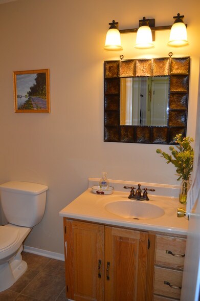 More Photos Of 85-89 Park Ave, Flemington Medical For Sale