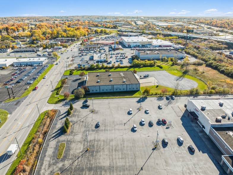 More Photos Of 21600 Miles Rd, North Randall Flex For Lease