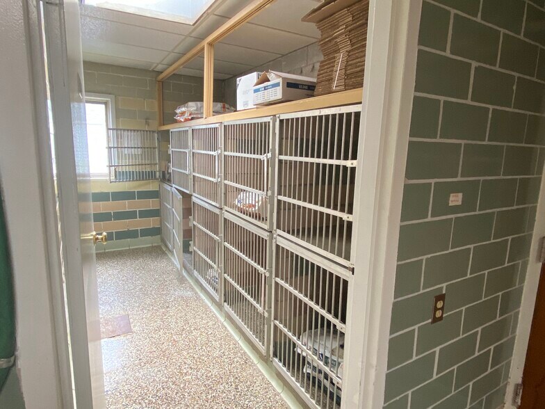 More Photos Of 2275 Duanesburg Rd, Duanesburg Veterinarian Kennel For Sale