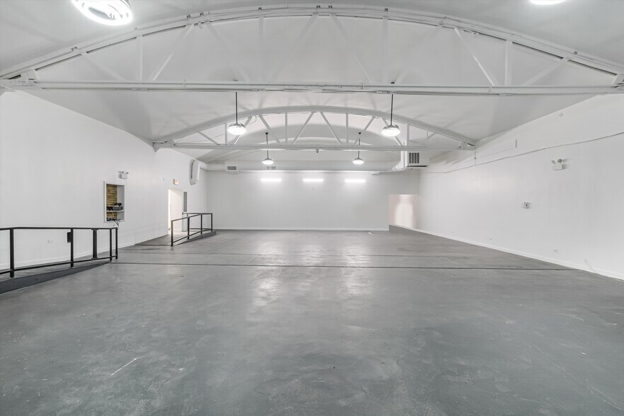 Primary Photo Of 1601 S Morgan St, Chicago General Retail For Sale