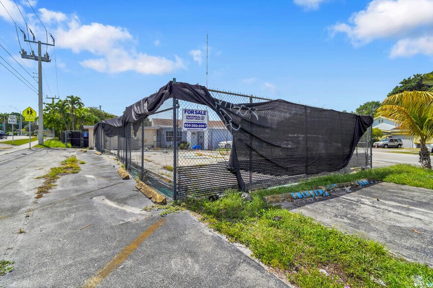 More Photos Of 41 William Rd, West Park Freestanding For Sale