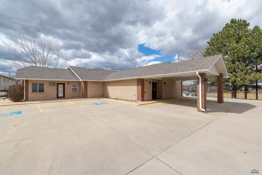 More Photos Of 4021 Range Rd, Rapid City Schools For Sale