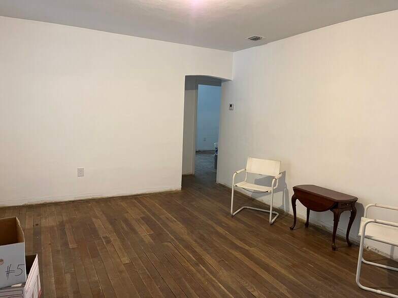 More Photos Of 648 South Dr, Miami Springs Medical For Sale