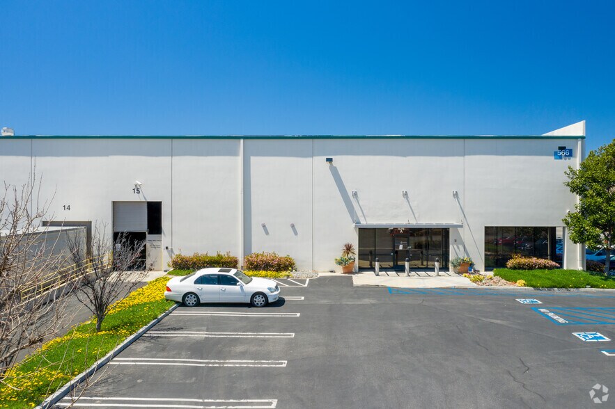 More Photos Of 566 Vanguard Way, Brea Warehouse For Lease