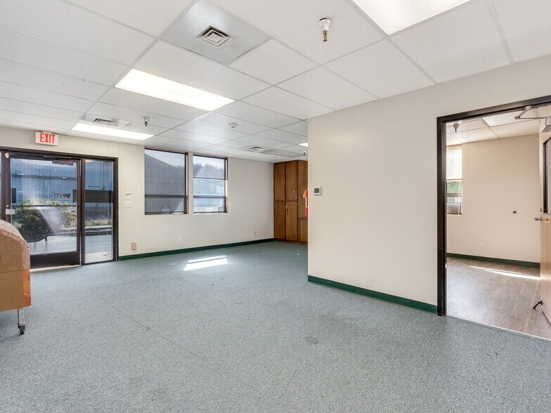 More Photos Of 16700 S Highway 99W, Amity Distribution For Sale