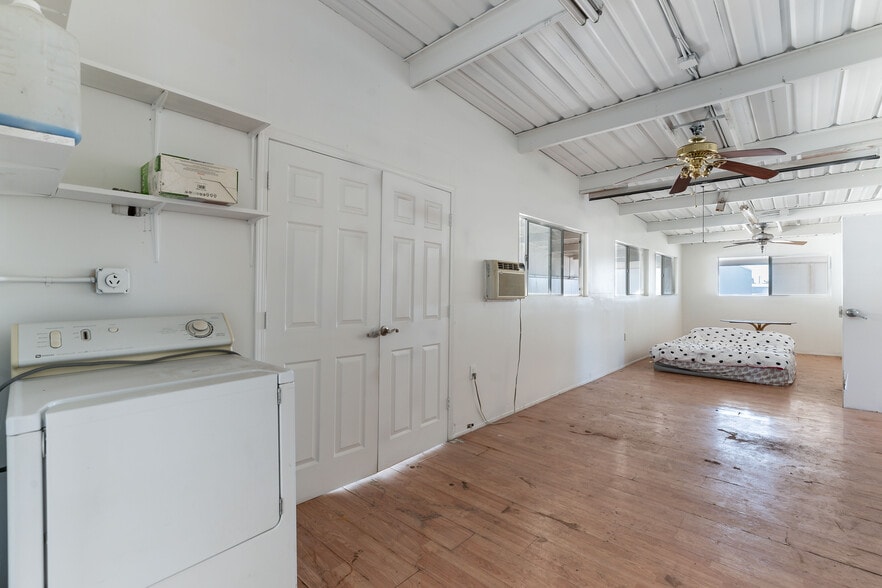 More Photos Of 2272 Crestline Loop, North Las Vegas Auto Repair For Sale