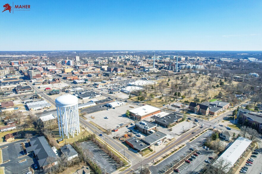 More Photos Of 33 E Broadway, Columbia Office For Sale