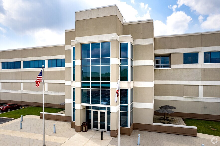 More Photos Of 5501 Whitaker Ave, Philadelphia Distribution For Lease