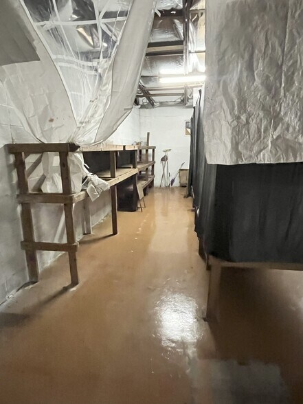 More Photos Of 943 Gallatin, Jackson Warehouse For Sale