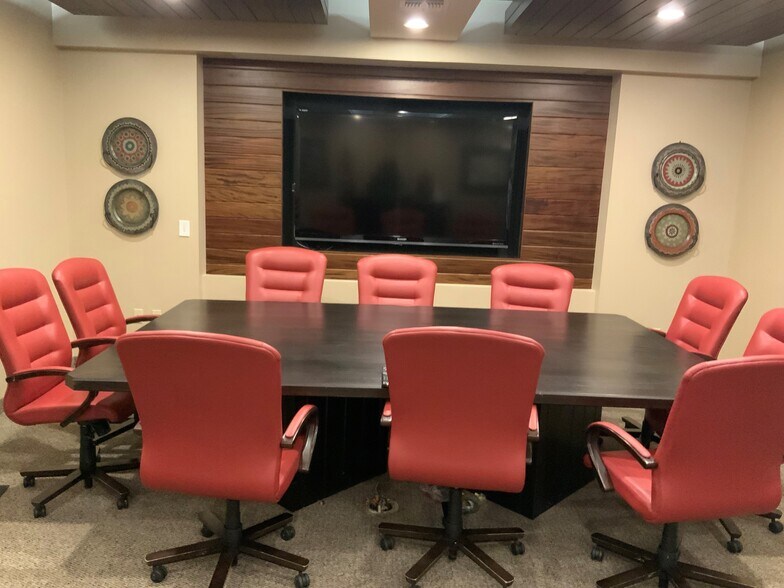 More Photos Of 2020 E Continental Blvd, Southlake Office For Lease