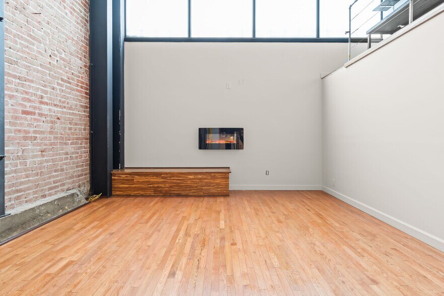 More Photos Of 865 Post St, San Francisco Storefront For Lease