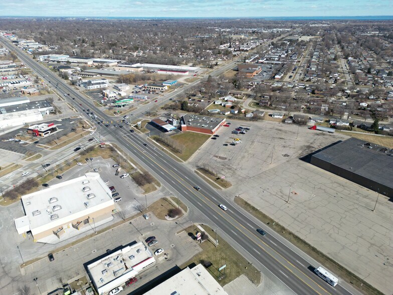 More Photos Of 34800 Groesbeck Hwy, Clinton Township Freestanding For Lease